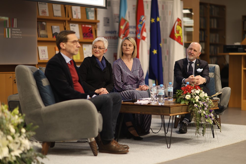 o hrvatskoj himni knjiznica 199 Custom